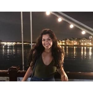 Meet your Posher, Andrea